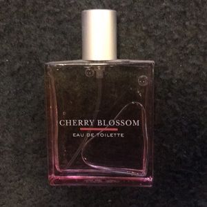 Bath and body works cherry blossom spray